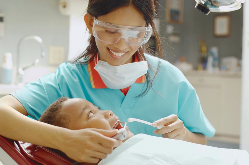 مهارت‌ های مورد نیاز شغل دندان پزشکی در کانادا