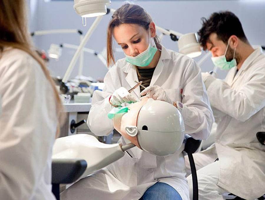 گرایشهای دندانپزشکی در خارج از کشور