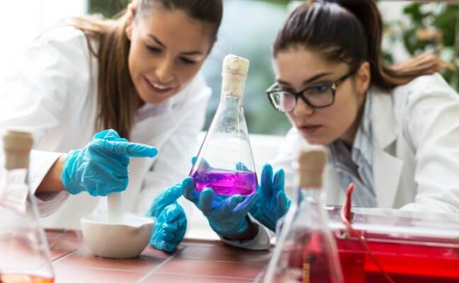 اپلای رشته مهندسی شیمی در خارج از کشور