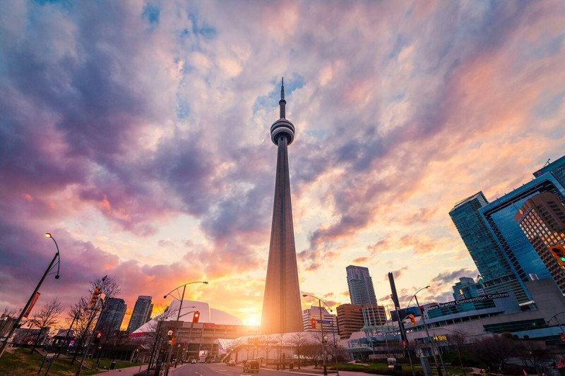 برج CN تورنتو؛ منحصر به فردترین جاذبه توریستی کانادا با معماری مدرن
