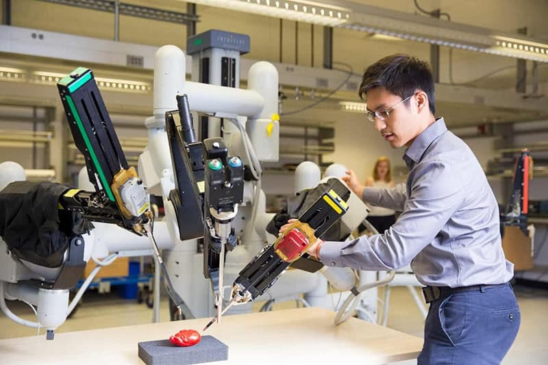 اخذ ویزا برای اپلای رشته مهندسی رباتیک در خارج از کشور
