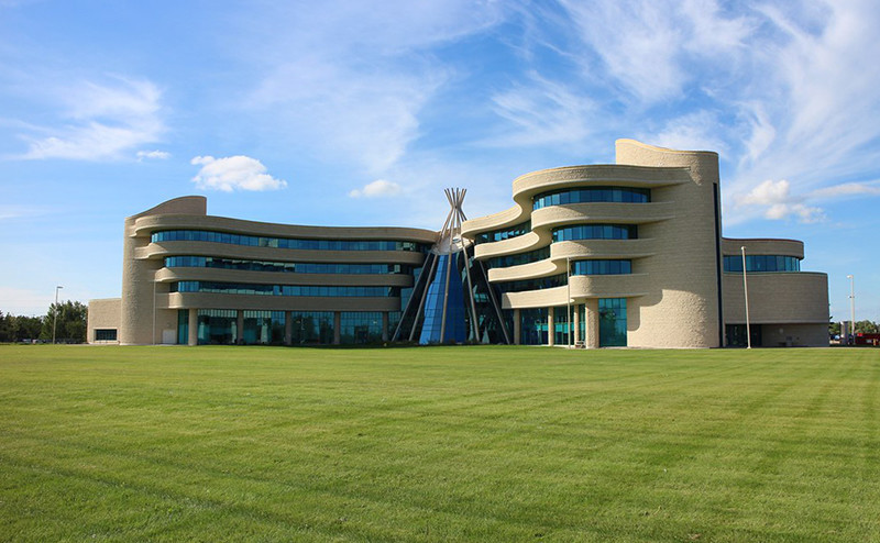 دانشگاه فرست نیشنز کانادا