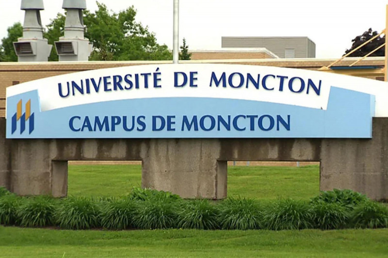 دانشگاه مونکتون کانادا